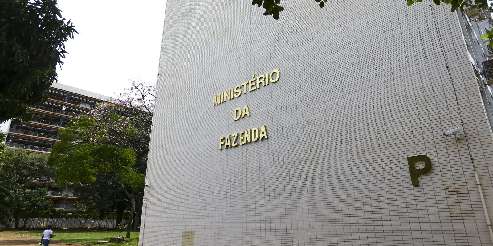 Governo Central tem superávit de R$ 10,8 bilhões em julho