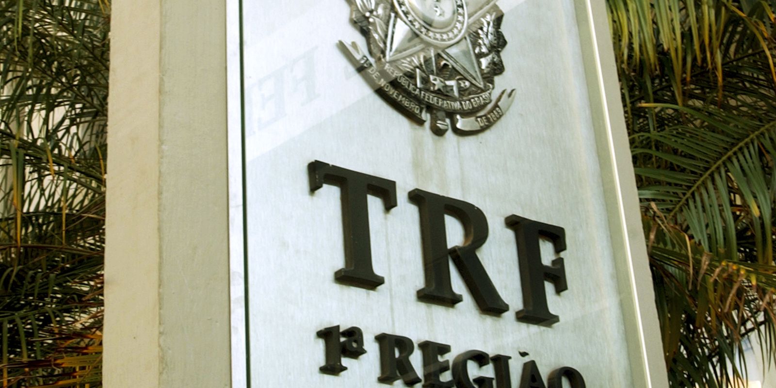 Desembargador mantém cobrança de imposto de exportação de petróleo