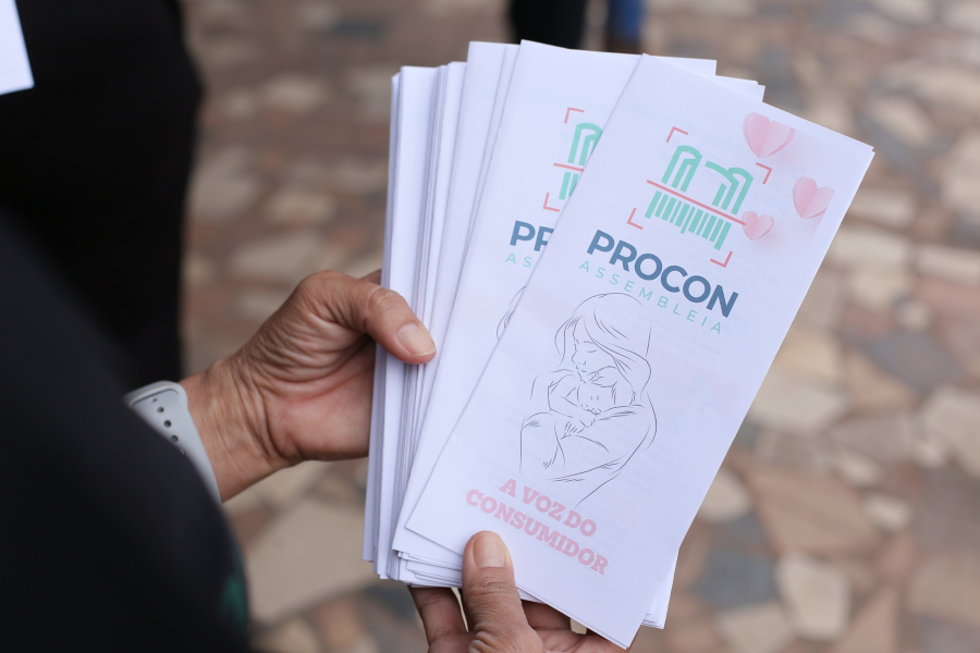 Procon ALERR orienta população sobre direitos nas compras do Dia das Mães