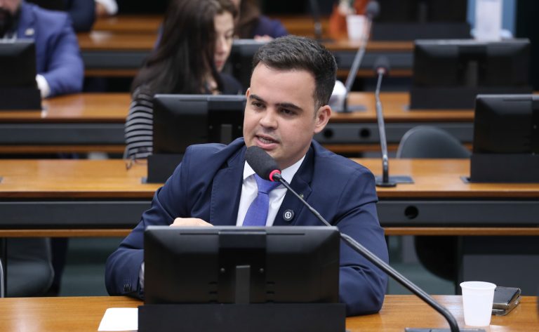 Comissão de Segurança Pública aprova porte de arma para médicos veterinários
