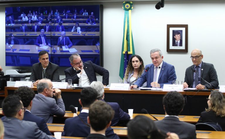 Ministério da Saúde revela aumento dos atendimentos de saúde mental no SUS por vício em apostas