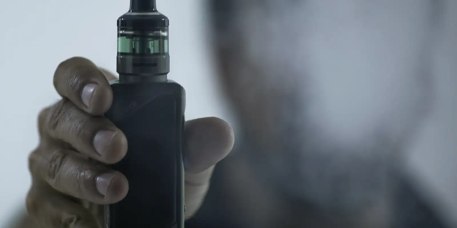 Dia Mundial sem Tabaco: novas tecnologias camuflam vapes e são desafio