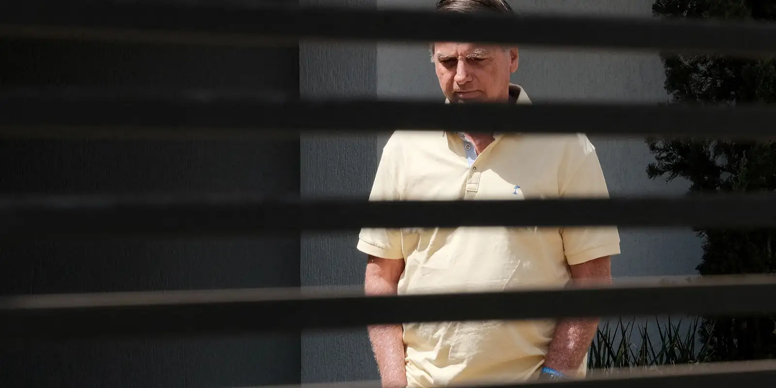 Não houve intuito de descumprir a lei, diz Bolsonaro sobre arma