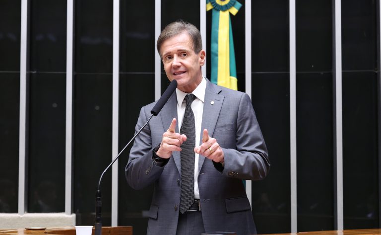 Câmara aprova MP que destina parte da arrecadação com bets para a Polícia Federal; acompanhe