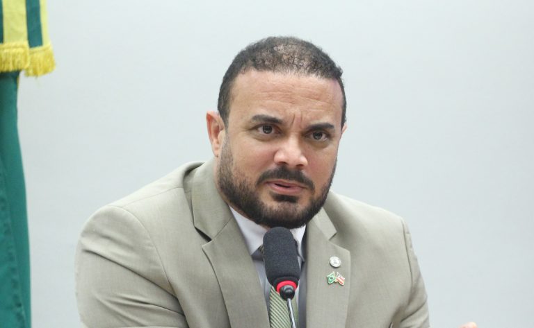 Comissão aprova projeto de isenção do Imposto de Renda para profissionais da segurança pública