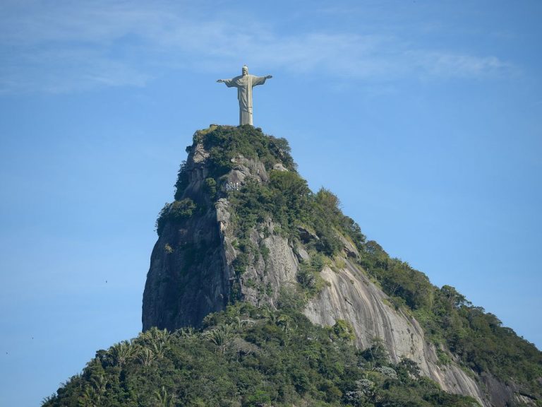 Comissão de Turismo busca solução jurídica para área do Cristo Redentor; assista
