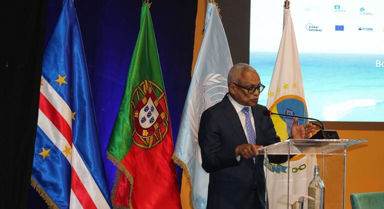 Lixo marinho: Cabo Verde lidera a revolução azul contra a ameaça silenciosa